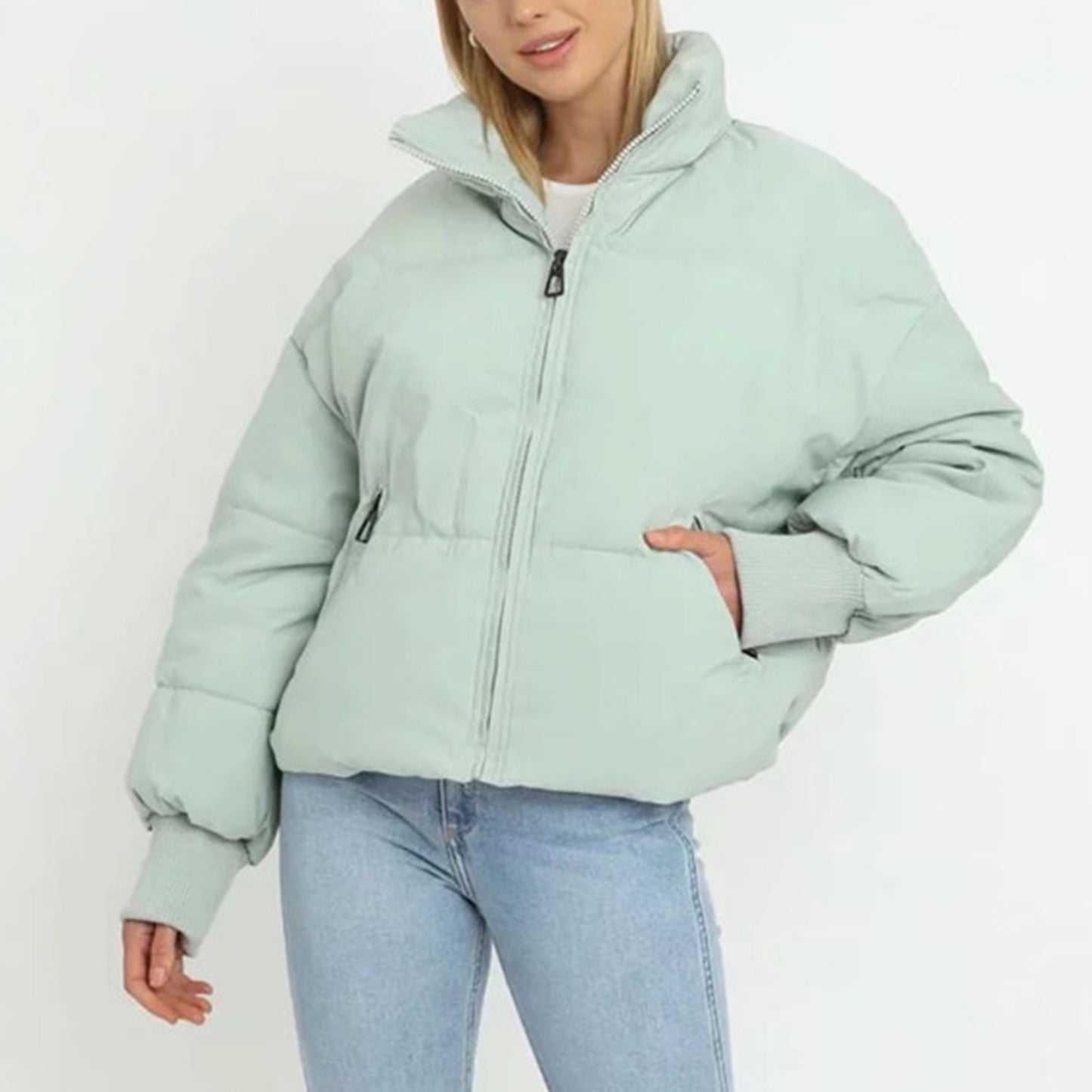 Veste Puffer Croppée – Chaleur & Design Élégant