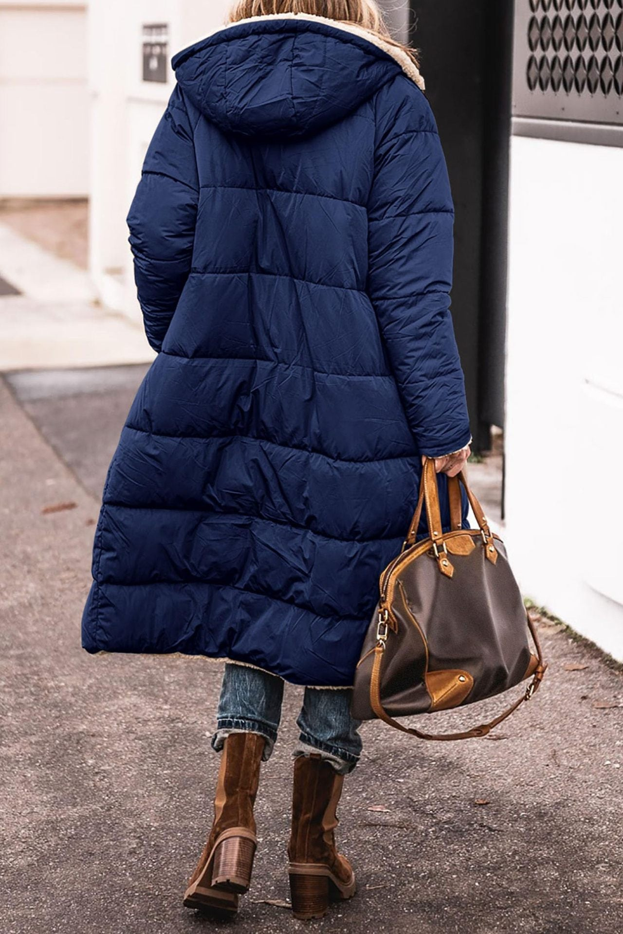 Manteau long à capuche – chaud, élégant et réversible