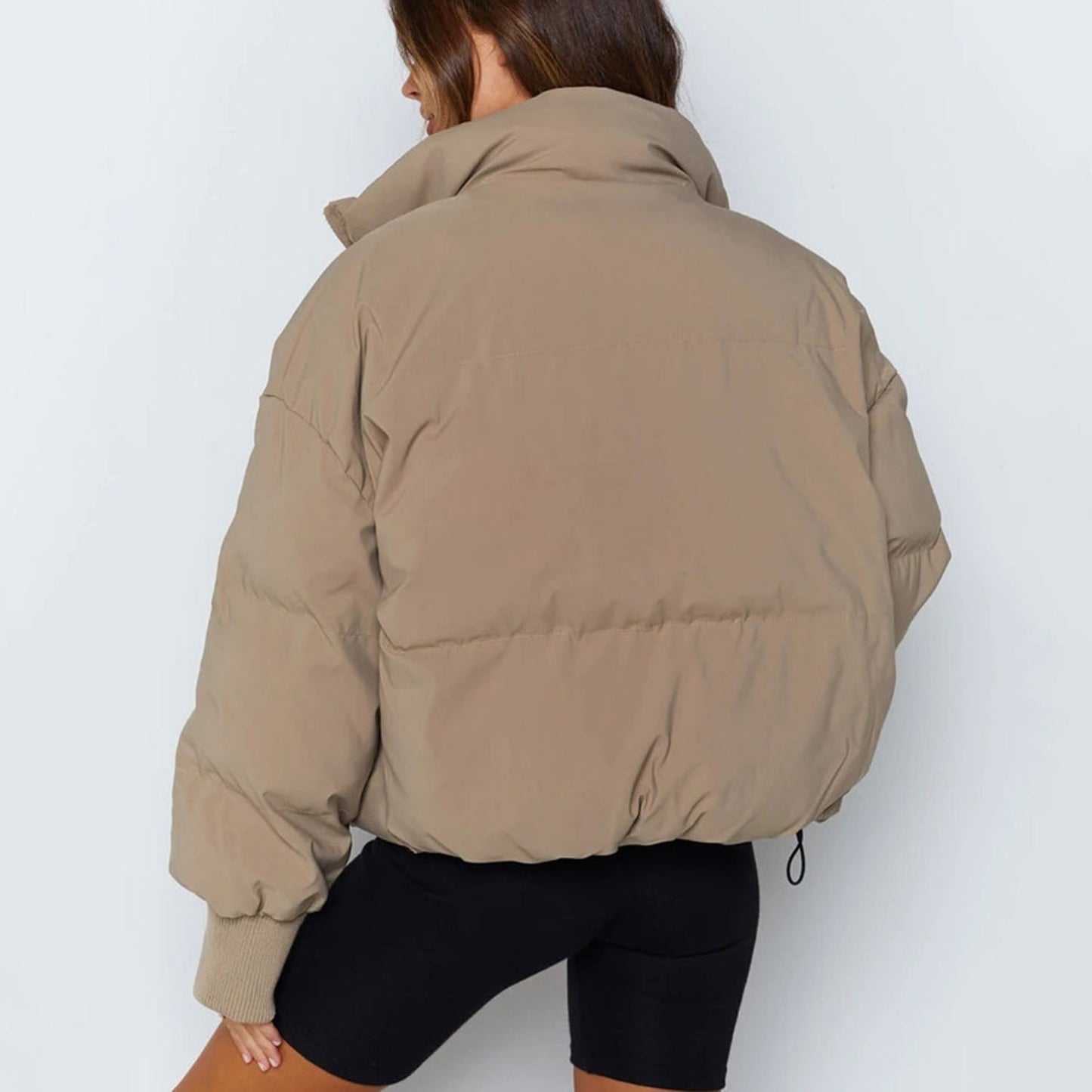 Veste Puffer Croppée – Chaleur & Design Élégant
