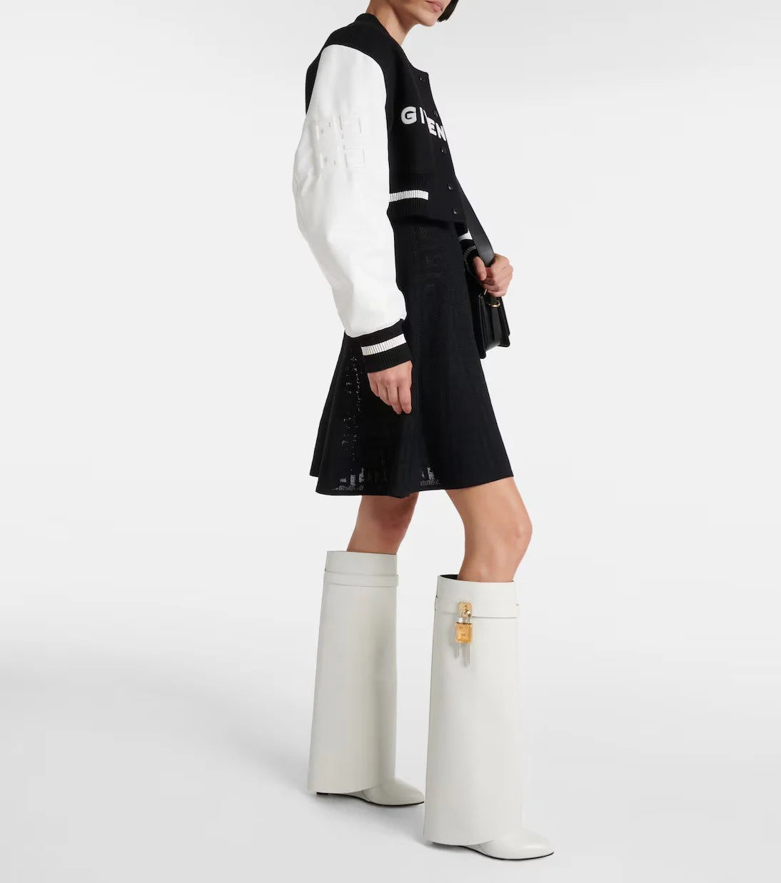 Bottes Sharkskin – Élégance & Confiance à Chaque Pas
