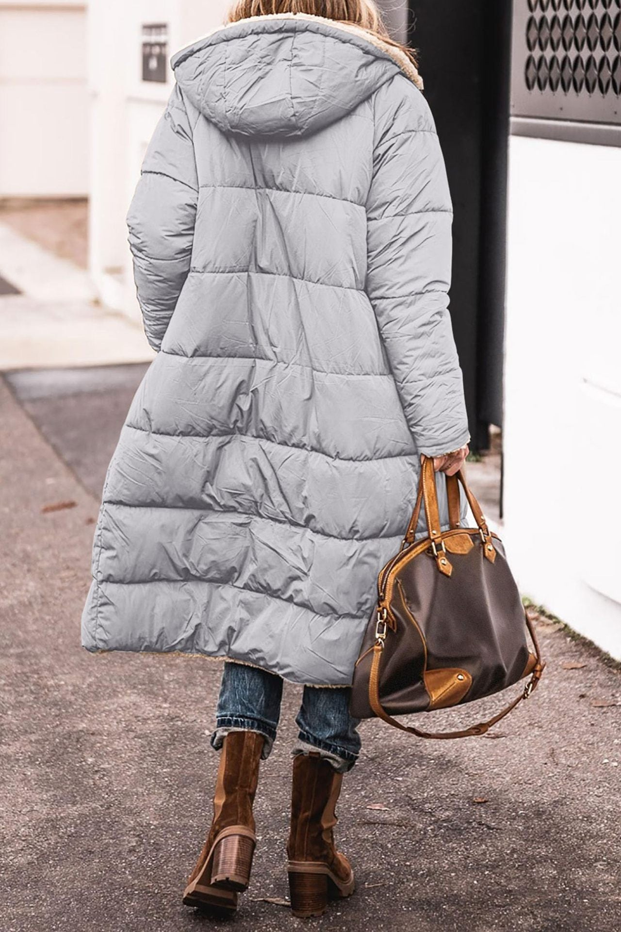 Manteau long à capuche – chaud, élégant et réversible