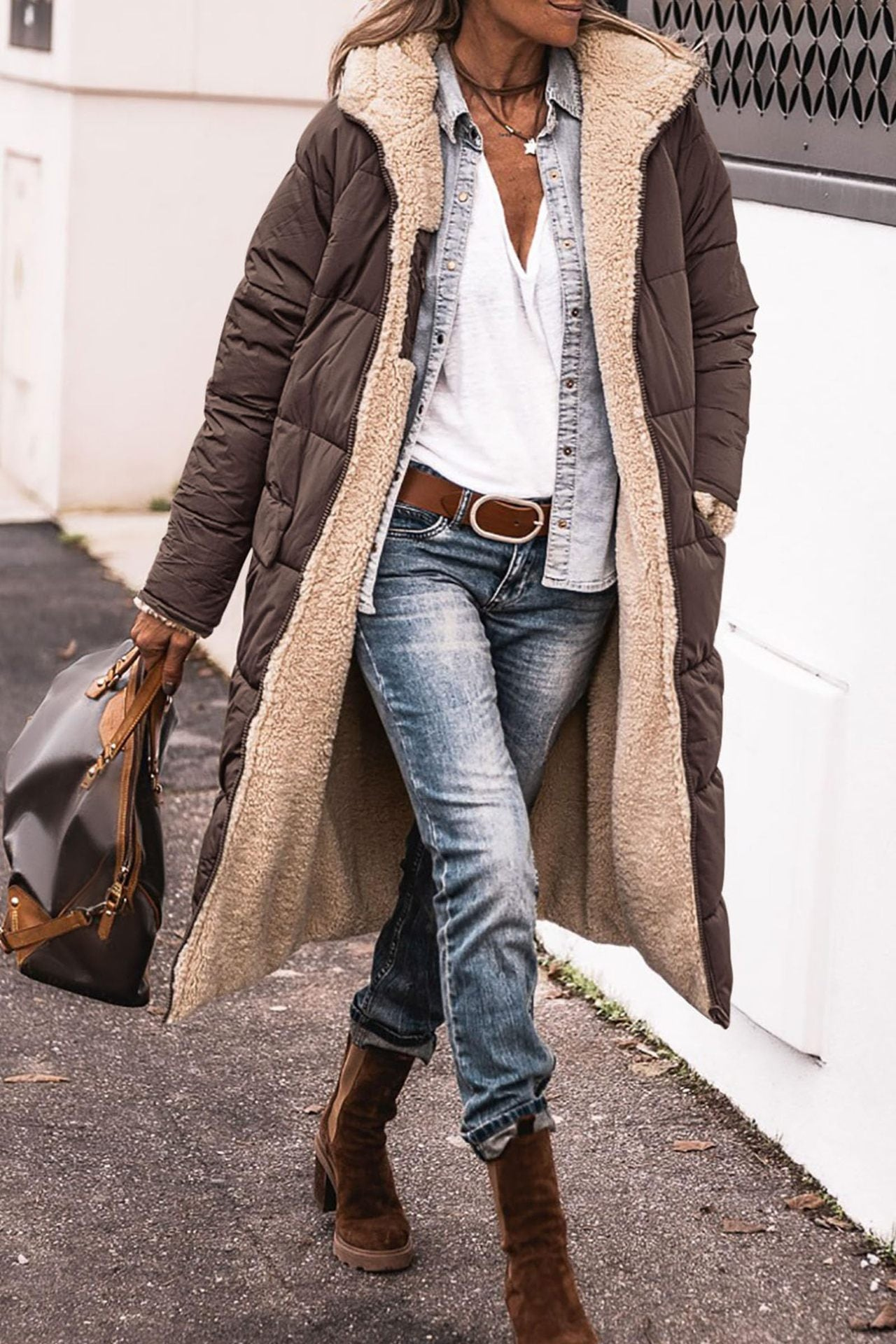 Manteau long à capuche – chaud, élégant et réversible