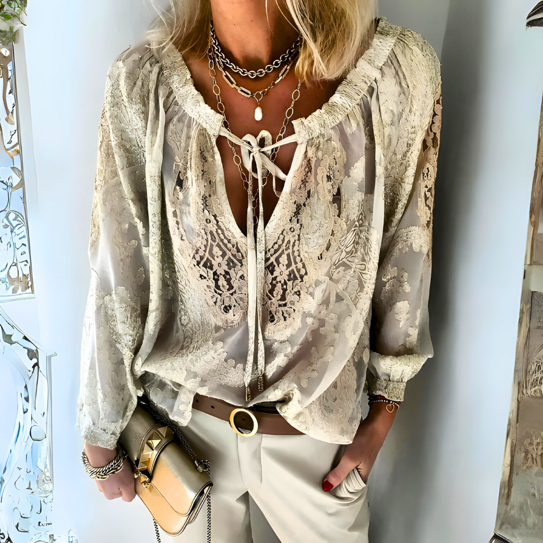 Blouse Bohème au Crochet – Élégance Aérienne