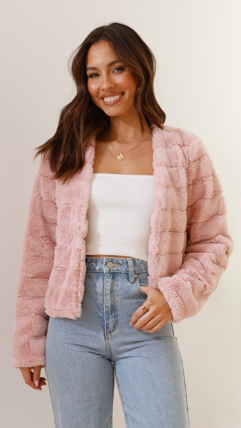Veste en Fausse Fourrure – Élégance Confortable