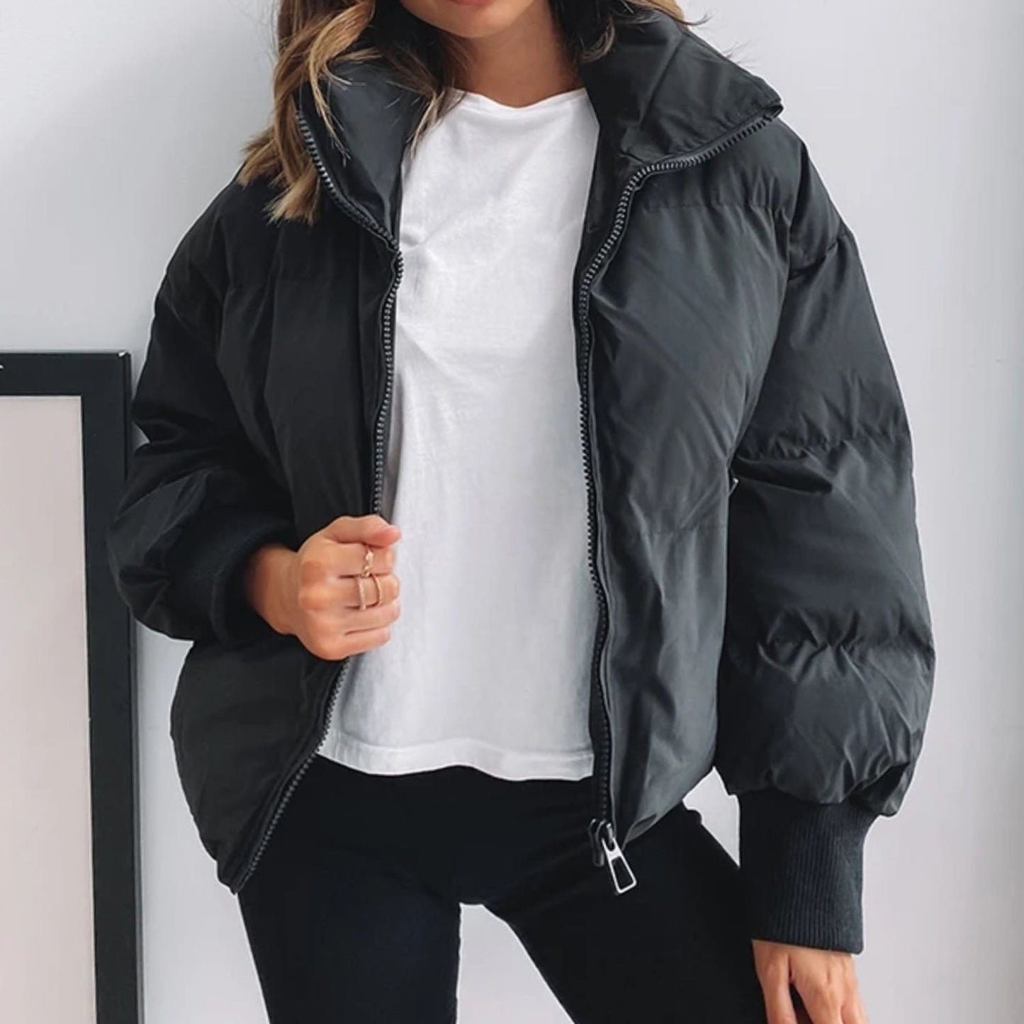 Veste Puffer Croppée – Chaleur & Design Élégant