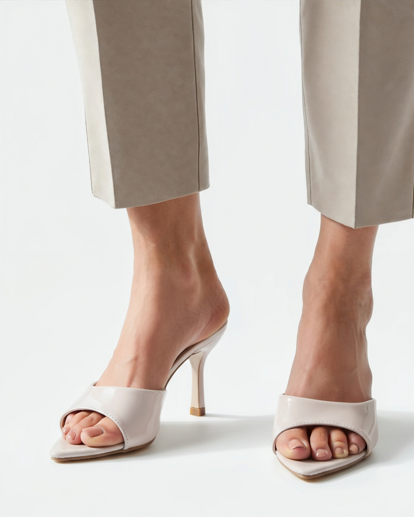 Mules Élégantes – Design minimaliste & style raffiné