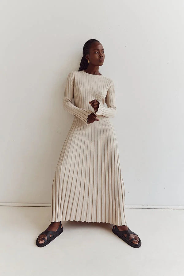 Robe Maxi – Lignes Verticales Élégantes