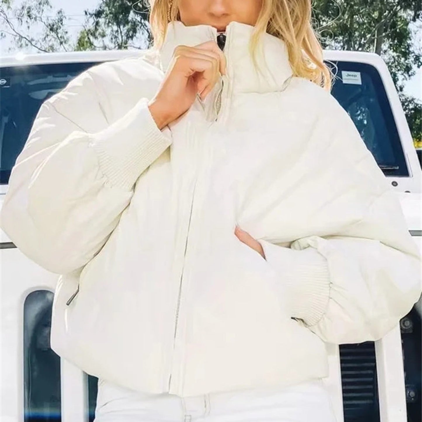 Veste Puffer Croppée – Chaleur & Design Élégant