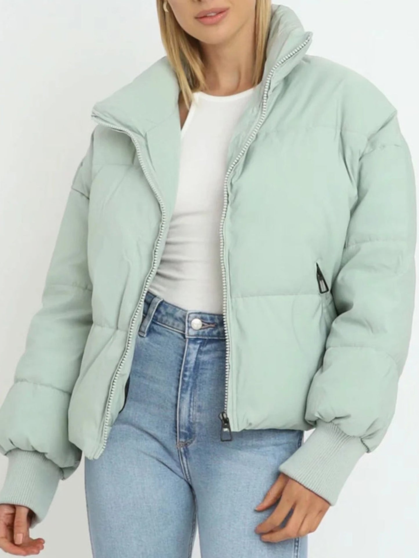 Veste Puffer Croppée – Chaleur & Design Élégant