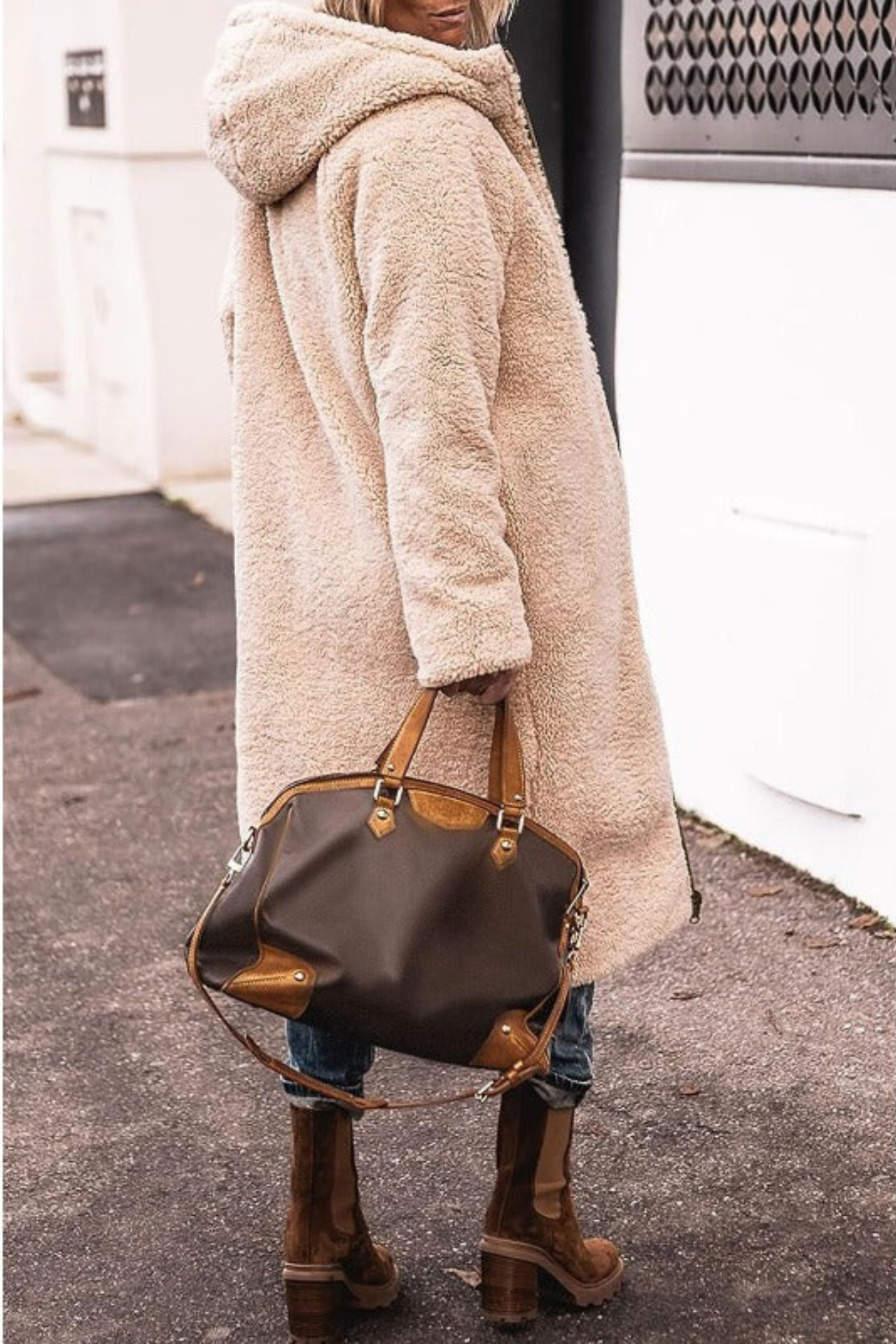 Manteau long à capuche – chaud, élégant et réversible