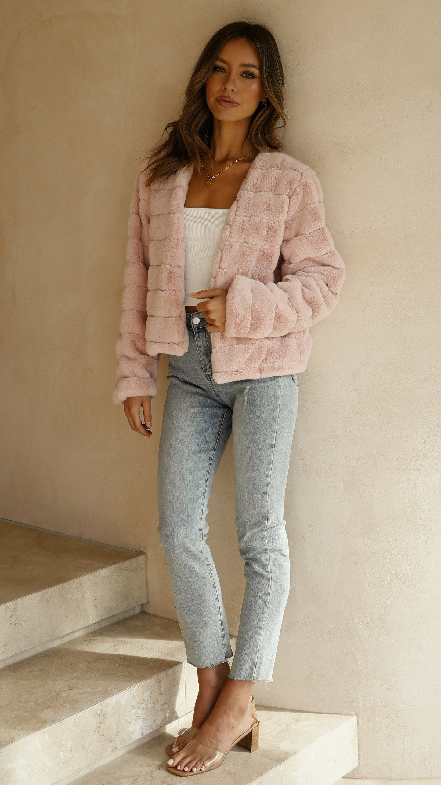 Veste en Fausse Fourrure – Élégance Confortable