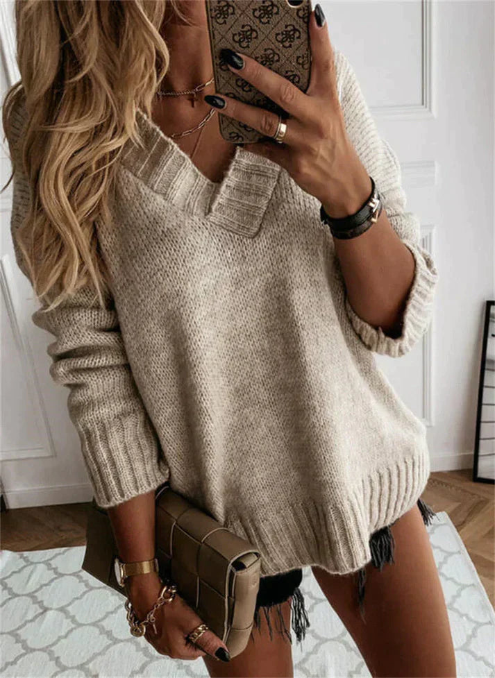Pull – Élégance Douce à Col V