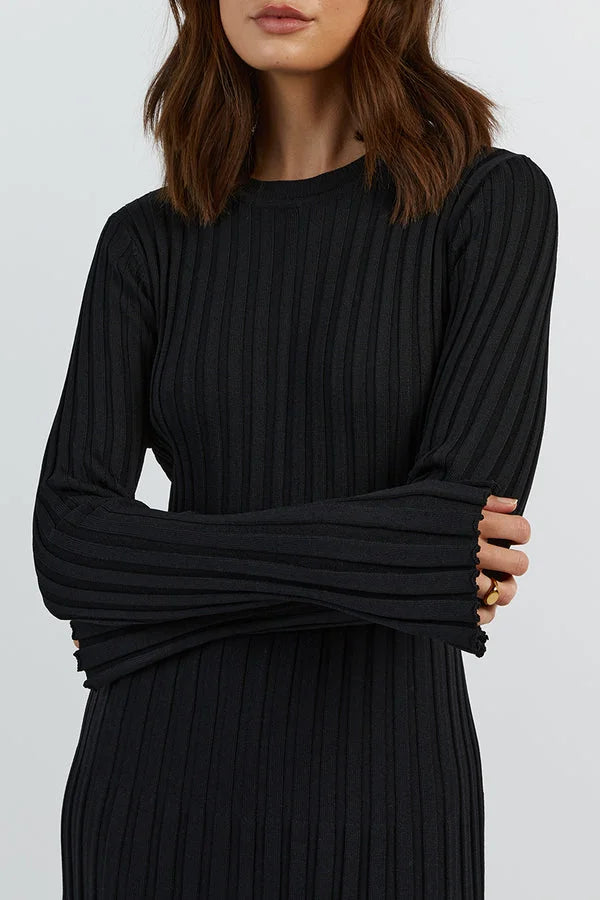 Robe Maxi – Lignes Verticales Élégantes