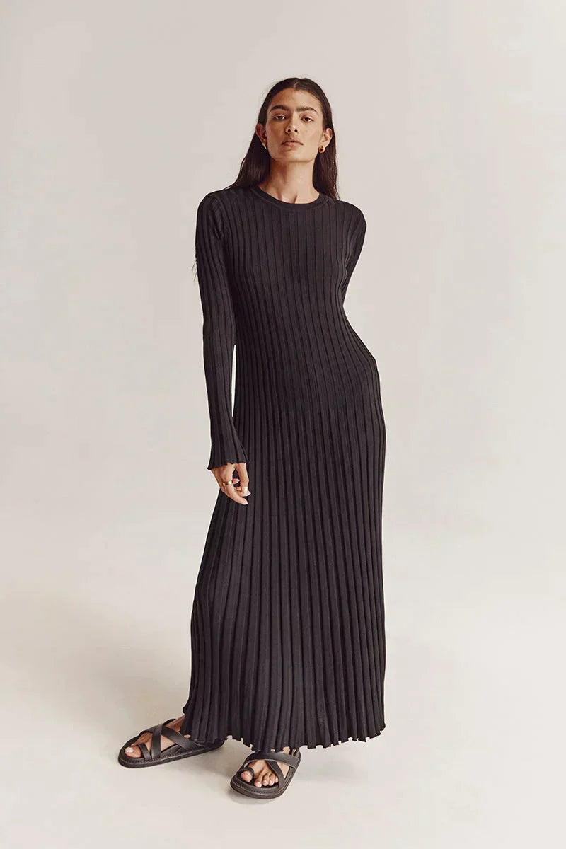 Robe Maxi – Lignes Verticales Élégantes