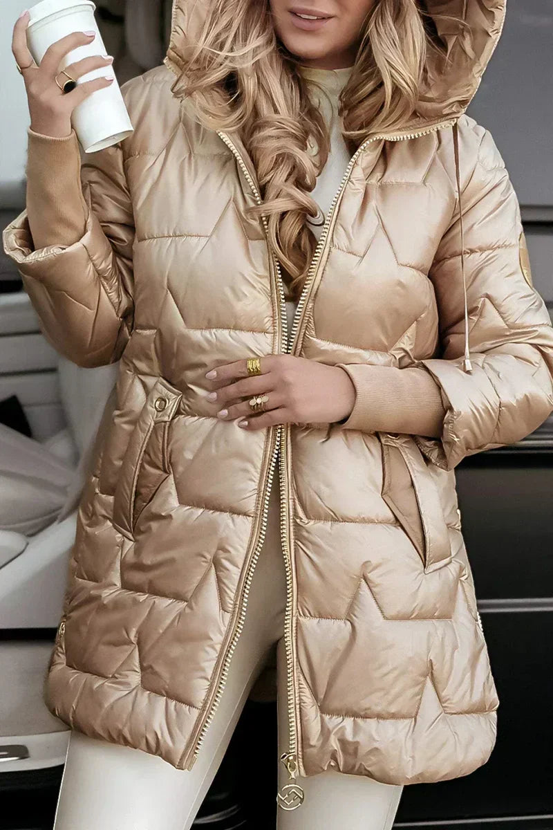 Parka d’Hiver – Chaude & Élégante avec Capuche