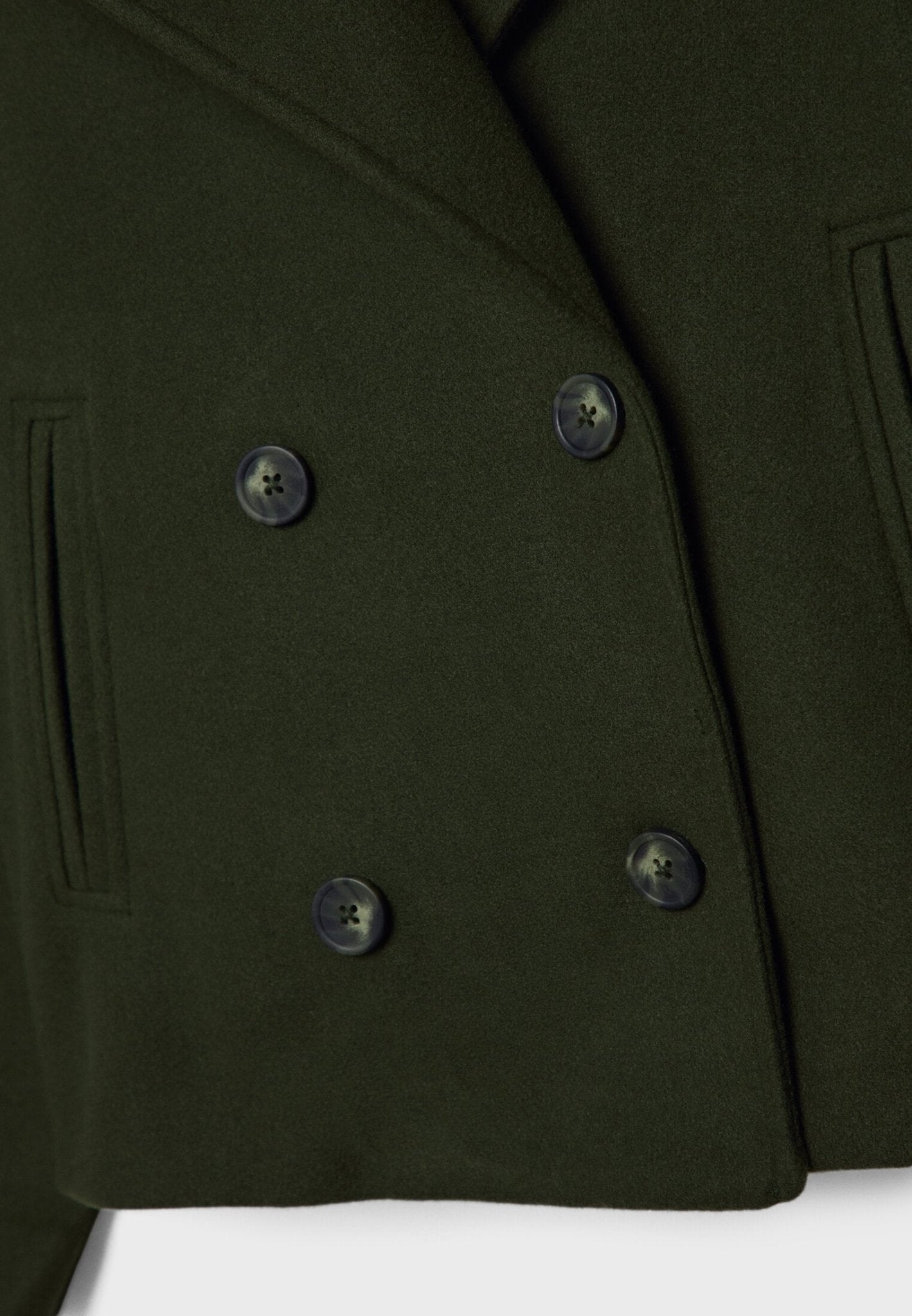 Veste Croisée Courte – Élégance Intemporelle