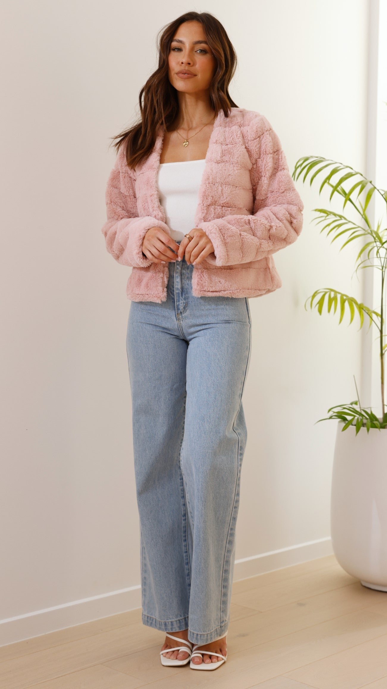 Veste en Fausse Fourrure – Élégance Confortable