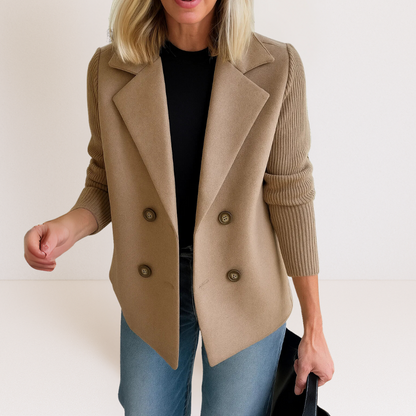 Knitted Elegance Blazer – Structure chic et confort ultime